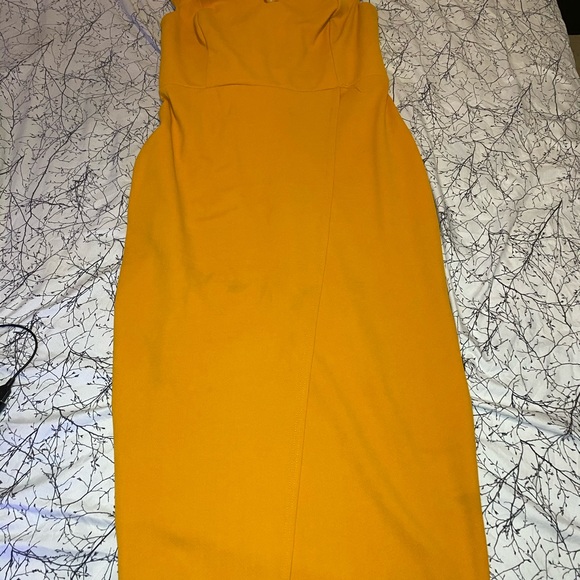 Dress - Picture 1 of 4